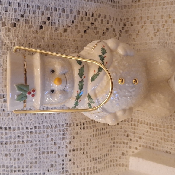 LENOX HAPPY HOLLY DAYS SNOWMAN VOTIVE 6 1/2" TALL NEW IN BOX - Picture 1 of 7